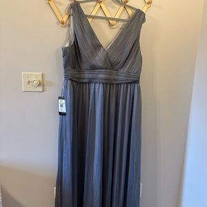 Special occasion dress, NWT, size 22. Silver gray sparkles